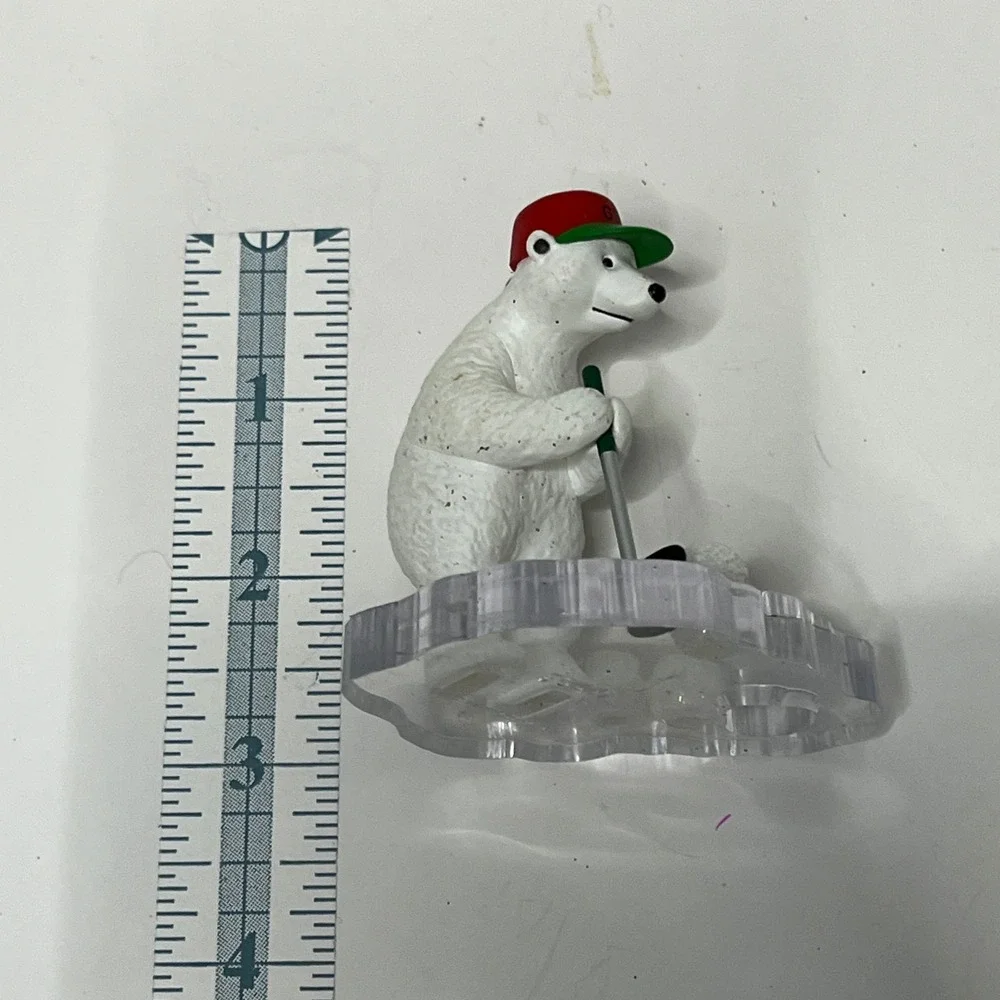 2000‎ Hallmark Polar Bear Golfer Ornament Ice Skater Figurine